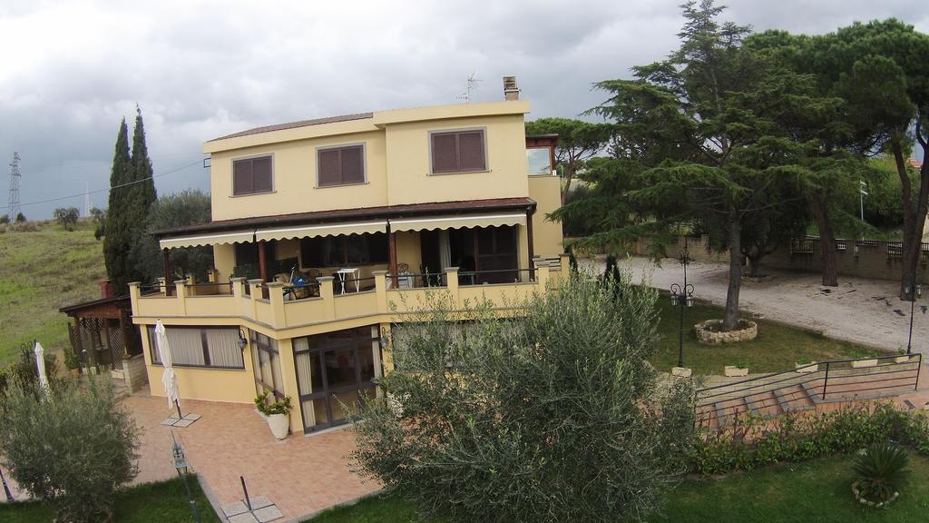 Bed And Breakfast La Corte Degli Ulivi Civitavecchia Εξωτερικό φωτογραφία