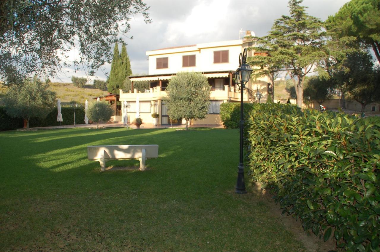 Bed And Breakfast La Corte Degli Ulivi Civitavecchia Εξωτερικό φωτογραφία